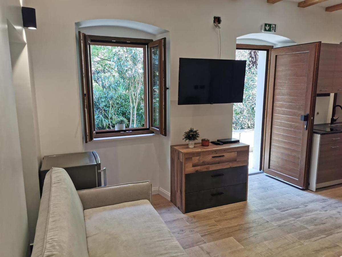 Apartmani Rosa I Linda Rijeka Zewnętrze zdjęcie
